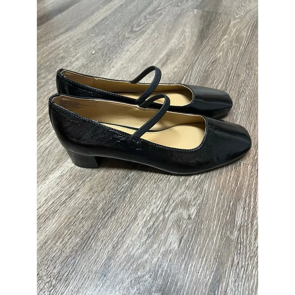 MADEWELL The Greta Block Heel Pump in True Black Crinkled Patent Leather 9 - Picture 6 of 10